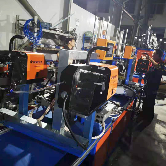 多工位全自動焊接機(jī)