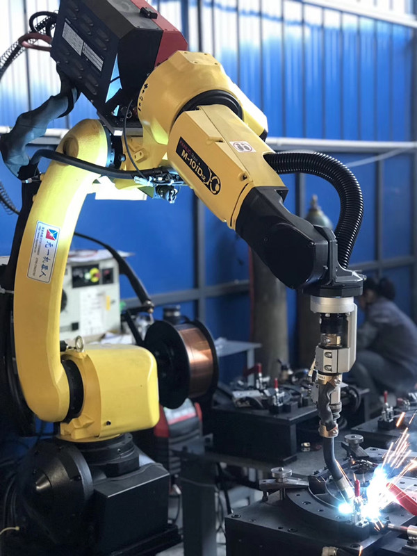 發(fā)那科機(jī)器人氣保自動(dòng)焊接機(jī)